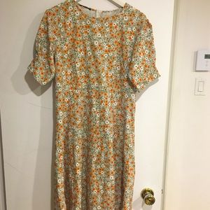 Like new - floral midi dress!